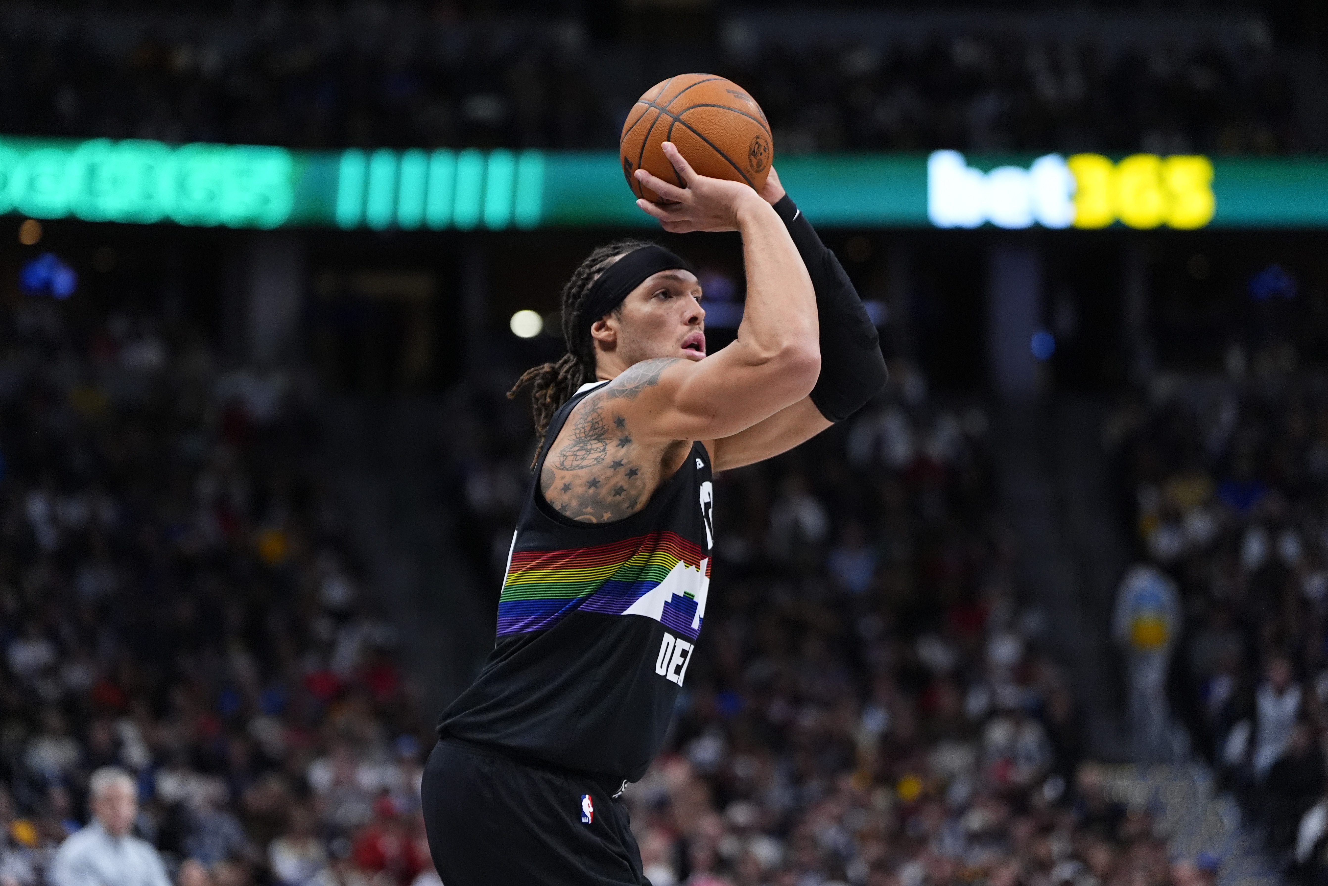 yl23455永利中国有限公司-掘金官方：阿隆·戈登腿筋受伤 本场提前退赛&amp;不会回归